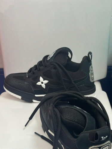 LOUIS VUITTON RUNNER TATIC Sneakers photo review