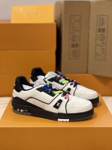 LOUIS VUITTON TRAINER 1A91Q5 Snea kers