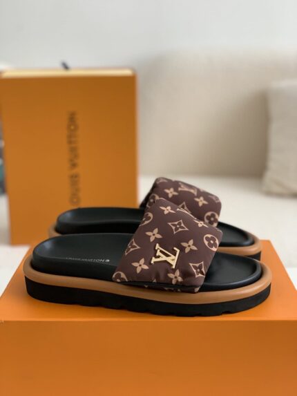 LOUIS VUITTON SLIPPERS