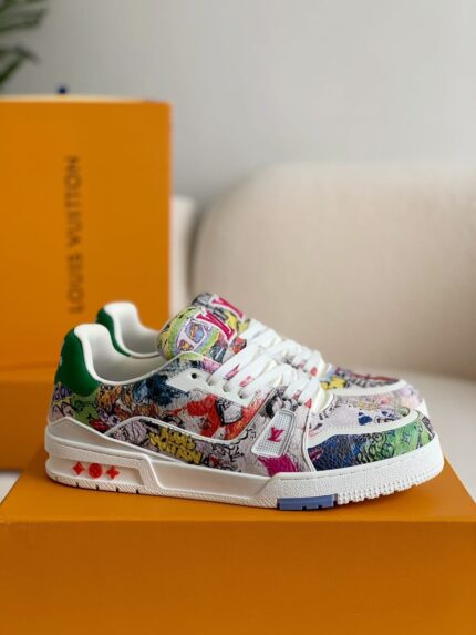 LOUlS VUITTON Trainer sneakers