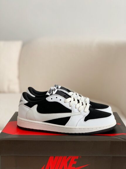 Nike AirJordan1 xTravisScott AJ Low
