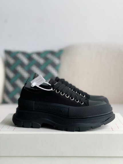 Alexander McQueen Sneakers