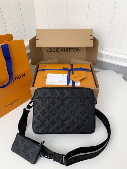 LOUIS VUITTON DUO messenger bag M69827 SIZE26*18.5*5cm