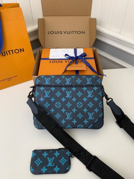 LOUIS VUITTON TRIO Full Leather Messenger Bag M46604