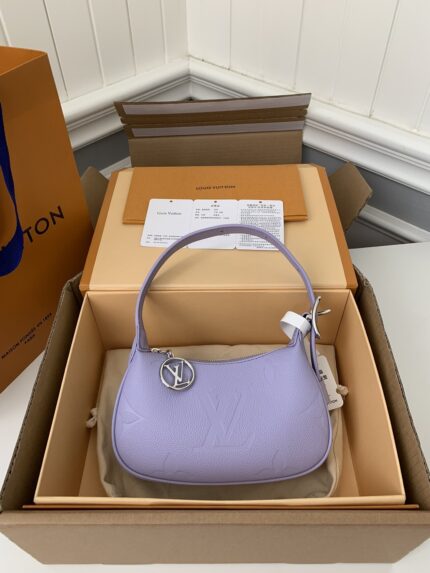 Louis Vuitton 23 New MINI MOON Handbag M82426Top Quality Size: 20.5*11*5cm