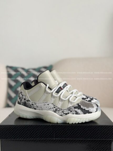 Jordan Air jordan 11 Low Snakeskin