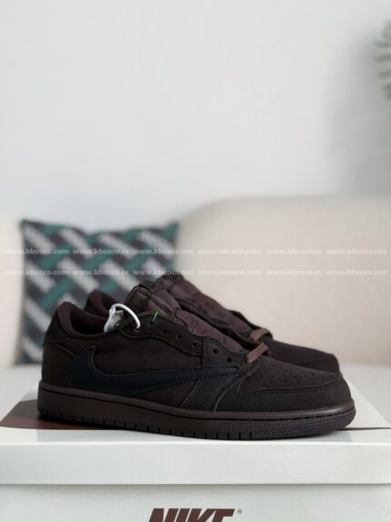 Travis Scott x Jordan Air Jordan 1 Low Golf 6.0 Sneakers