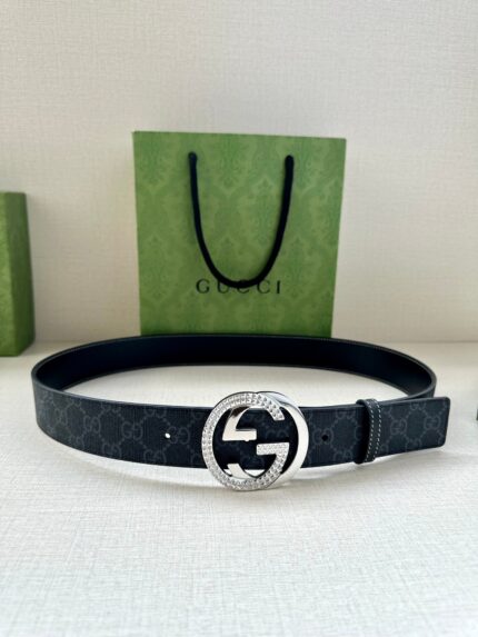 GUCCI GG Supreme interlocking double G buckle canvas belt Width: 3.8cm
