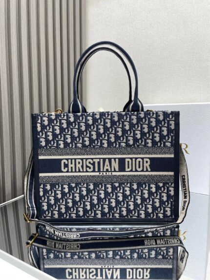 Dior Embroidered Leather With Shoulder Strap 【Medium】 Book Tote Shopping Bag
