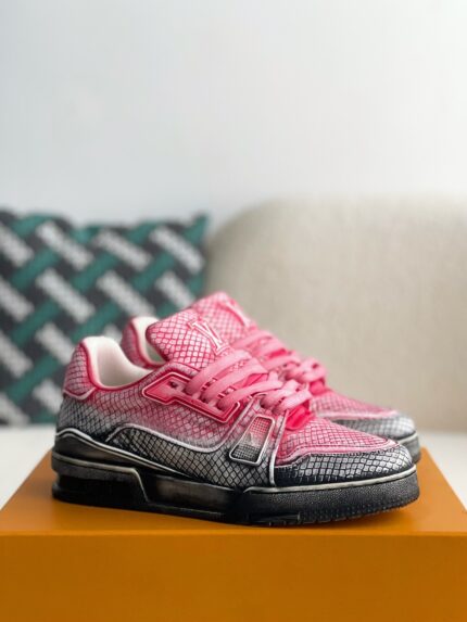 LOUIS VUITTON TRAINER SNEAKERS