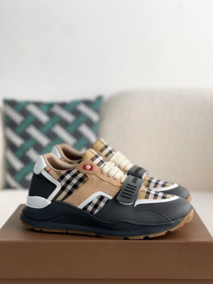 Burberry Low cut casual sports shoes