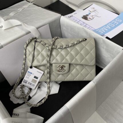 Chanel Classic Flap Bag A01113, Top QualityMedium Size: 23cm
