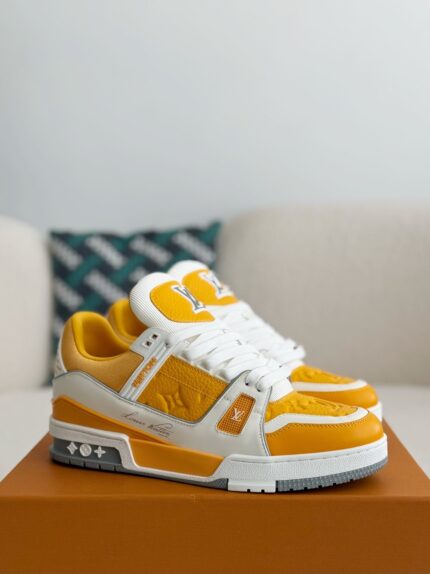 LOUIS VUITTON TRAINER SNEAKERS