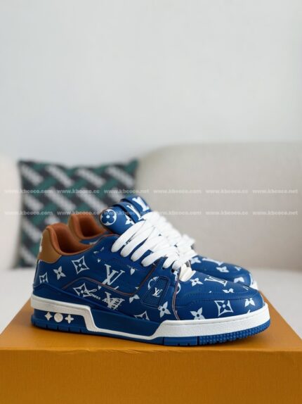 LOUIS VUITTON TRAINER SNEAKERS