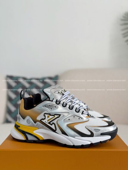 LOUIS VUITTON RUNNER SNEAKERS
