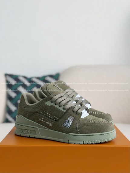 LOUIS VUITTON TRAINER SNEAKERS