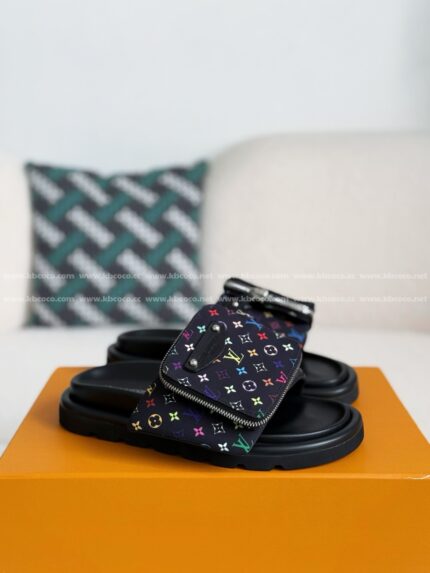 LOUIS VUITTON x MURAKAMI Leather Flip Flops