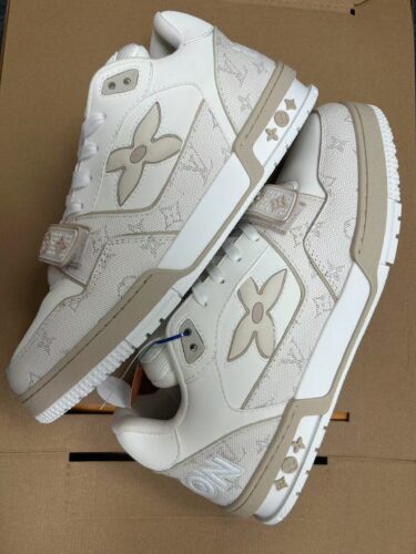 LOUIS VUITTON TRAINER SNEAKERS photo review