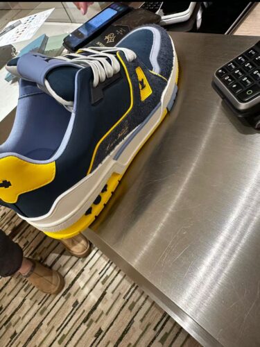 LOUIS VUITTON TRAINER SNEAKERS photo review