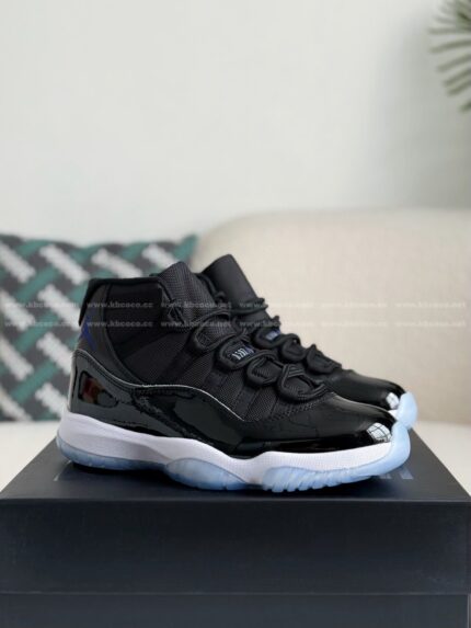 Jordan Air Jordan 11 Retro Concord