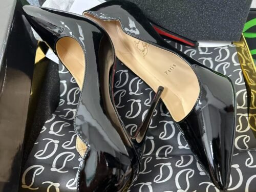 Christian Louboutin patent leather wave pointed high heels Size: 10.5cm photo review
