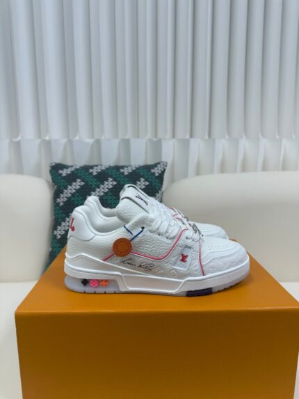 LOUIS VUITTON TRAINER SNEAKERS