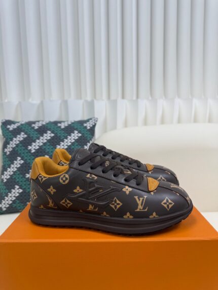 LOUIS VUITTON AQUAN SPORTS SHOES SERIES