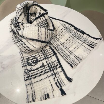 Chanel Classic Black and White Chanel Style Pattern 100% Sheep Wool Scarf  Size: 32*186cm