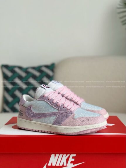 Jordan 1 x Gucci Hand-SetRhinestones Low Sneakers