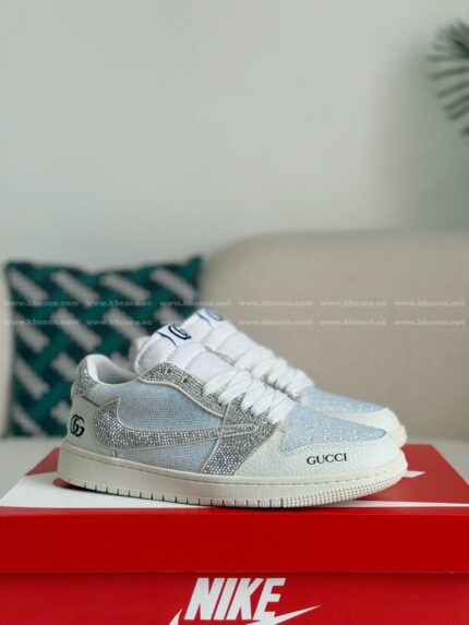 Jordan 1 x Gucci Hand-SetRhinestones Low Sneakers