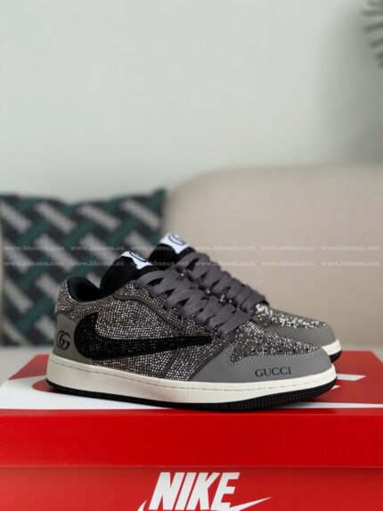 Jordan 1 x Gucci Hand-SetRhinestones Low Sneakers