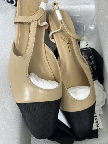 Chanel Colorblock Sandals / Heel Height: 2cm photo review