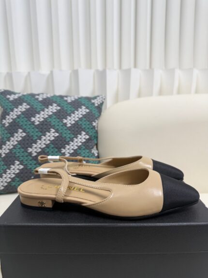 Chanel Colorblock Sandals / Heel Height: 2cm