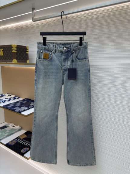 LOUIS VUITTON label micro flared pants