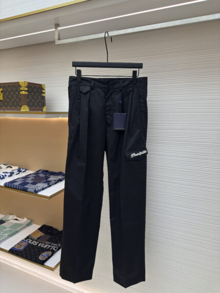 LOUIS VUITTON Woolen Embroidered Pants