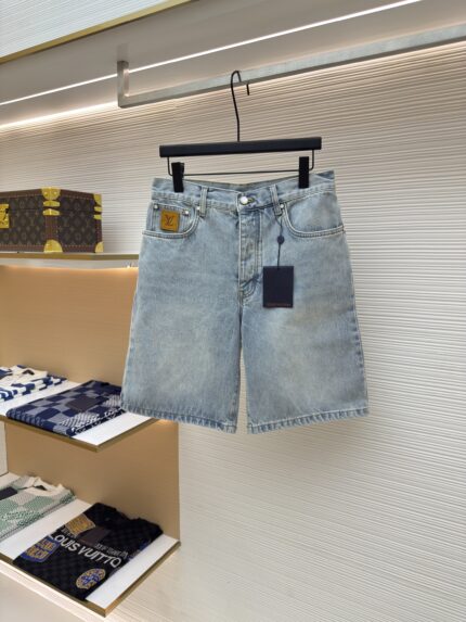 LOUIS VUITTON logo denim shorts