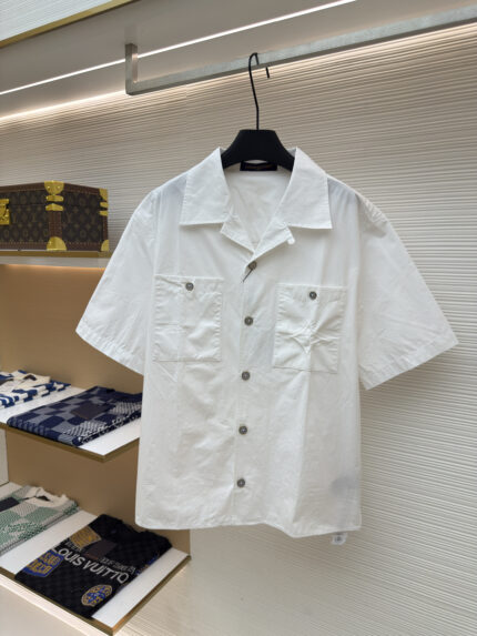 LOUISHUITTON single breasted embossed short sleeved shirt