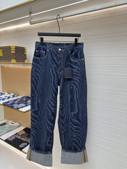 LOUISHUITTON tree patterned denim pants
