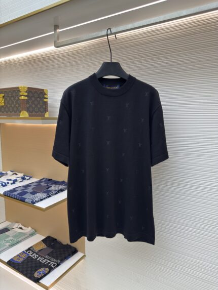 LOUIS VUITTON Full Embroidered Knitted Short Sleeve