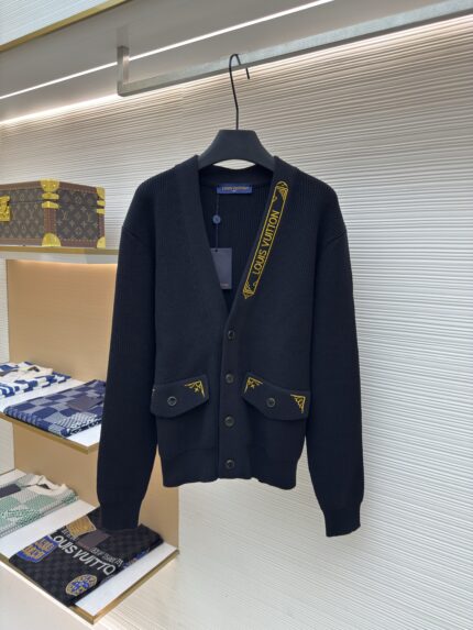 LOUIS VUITTON25SS Gold Silk Cardigan