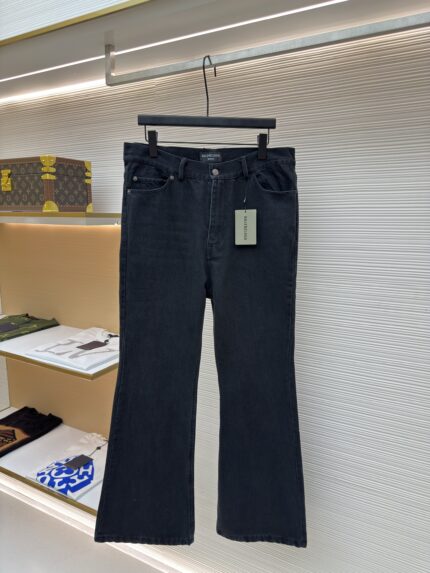 Balenciaga solid color loose flared jeans