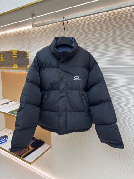 Balenciaga reversible clip-on jacket