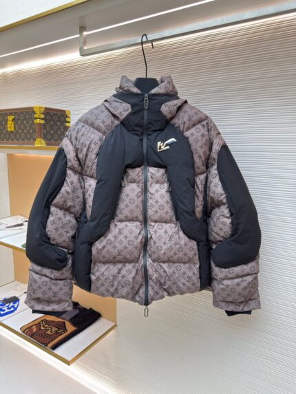 Louis Vuitton thermal color-changing jacquard down jacket