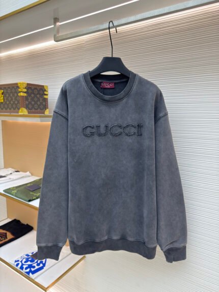 Gucci Appliqué Logo Sweatshirt