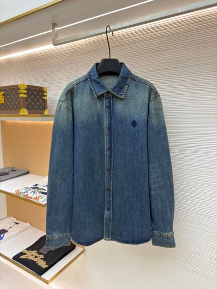 Gucci Crest-Embroidered Denim Shirt