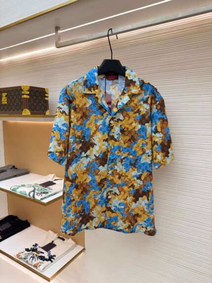 Gucci Contrast-Pattern Short-Sleeve Shirt