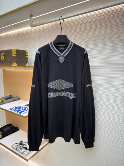 Balenciaga Team Series V-Neck Long-Sleeve Top