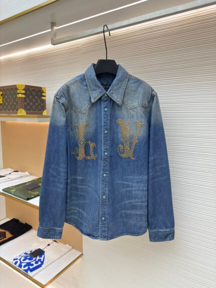 LOUIS VUITTON Long-Sleeve Denim Shirt with Hook-and-Stud Collar