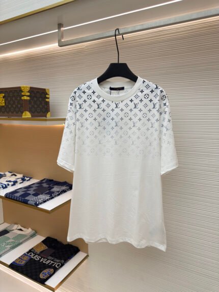 Louis Vuitton Gradient Monogram T-Shirt