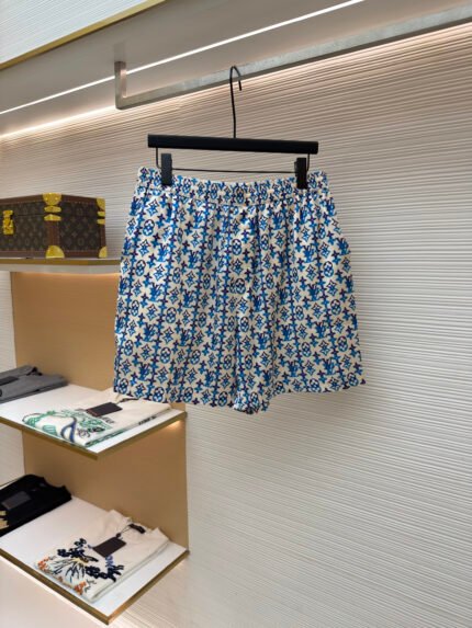 LOUIS VUITTON Overlap Pattern Printed Mulberry Silk Shorts